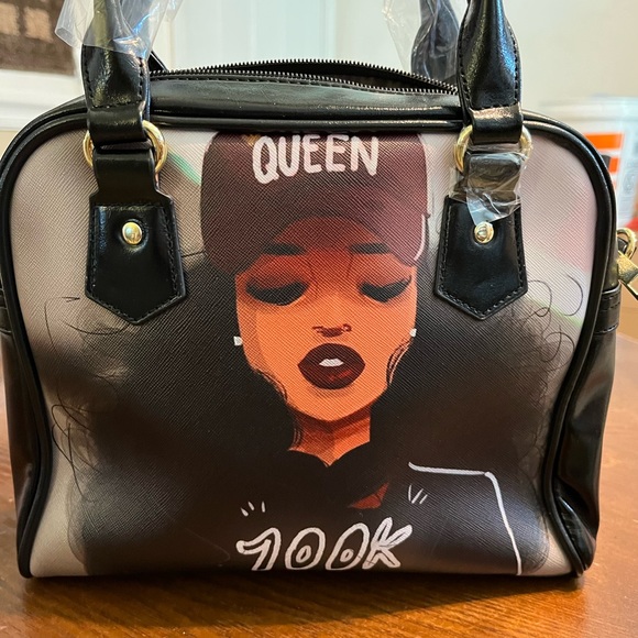 Bags Large Crossbody Top Handle With Strap 10k Queen Image On Both